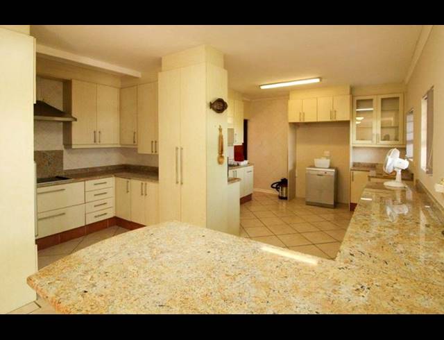 4 BEDROOM HOUSE FOR SALE IN CINTSA EAST